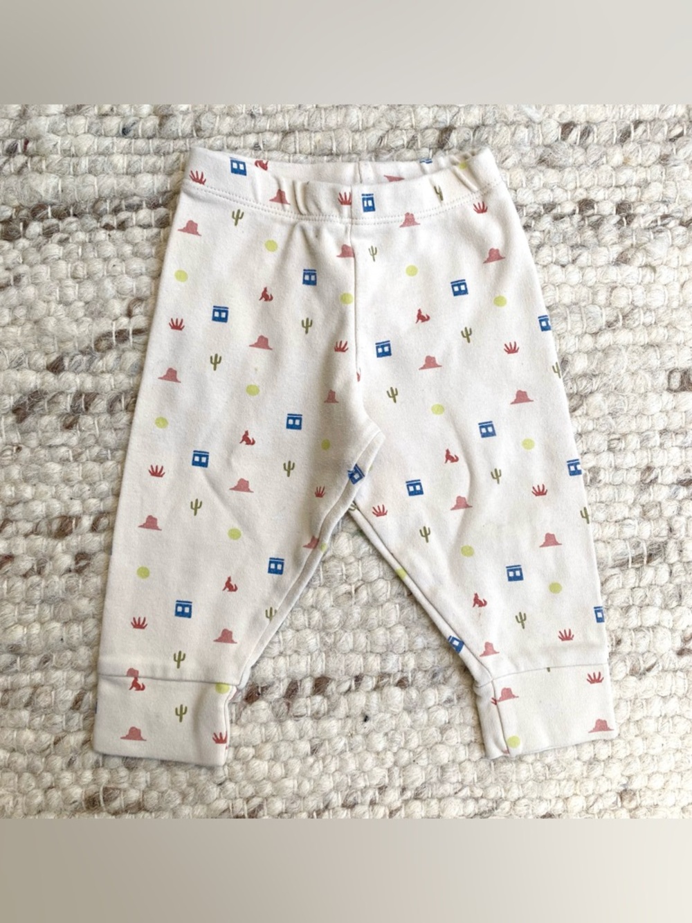 Pact Organic Cotton Cream Desert Baby Leggings in Cactus Print, Unisex 9-12 M - Picture 2 of 5